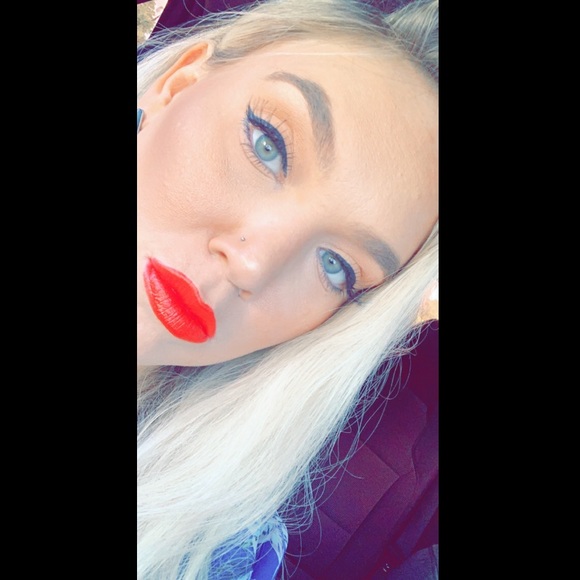 Meet your Posher, Daniele - Picture 2 of 5